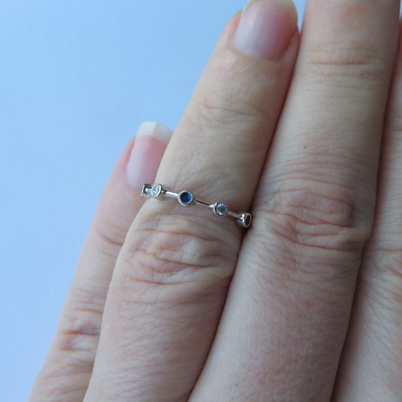 Genuine Diamonds Enamel In 18K White Gold Ring Size 5 - Picture 11 of 12